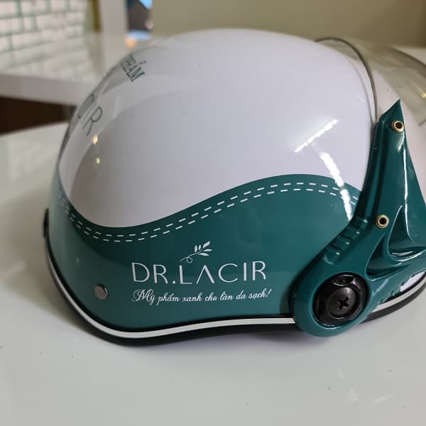 Mũ bảo hiểm có kính in logo Dr.Lacir