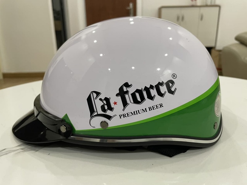 Mũ bảo hiểm in logo Bia La Force