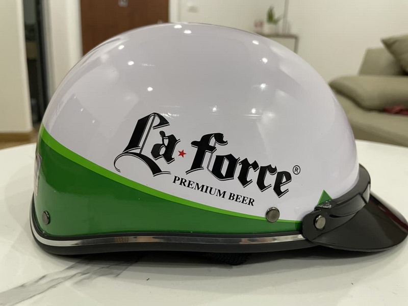 Mũ bảo hiểm in logo Bia La Force
