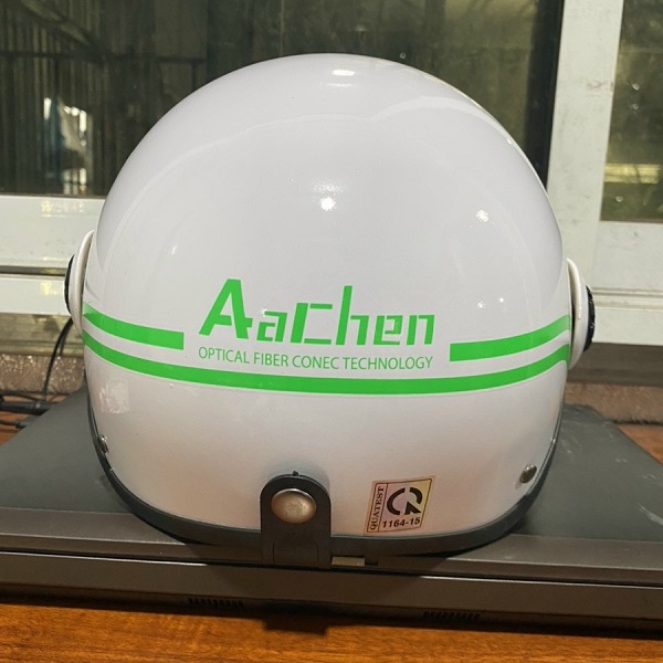 Mũ bảo hiểm có kính in logo Brother