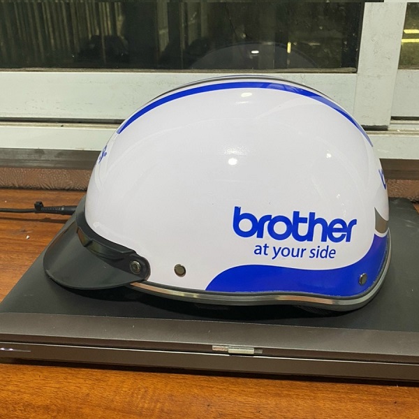 Mũ bảo hiểm in logo Brother