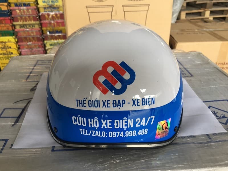 Mũ bảo hiểm in logo khách hàng Giant
