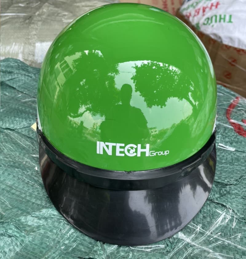 Mũ bảo hiểm in logo Intech Group
