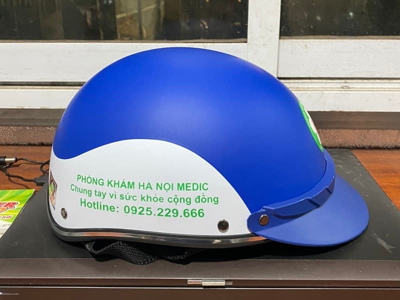 Mũ bảo hiểm in logo Phòng khám Medic