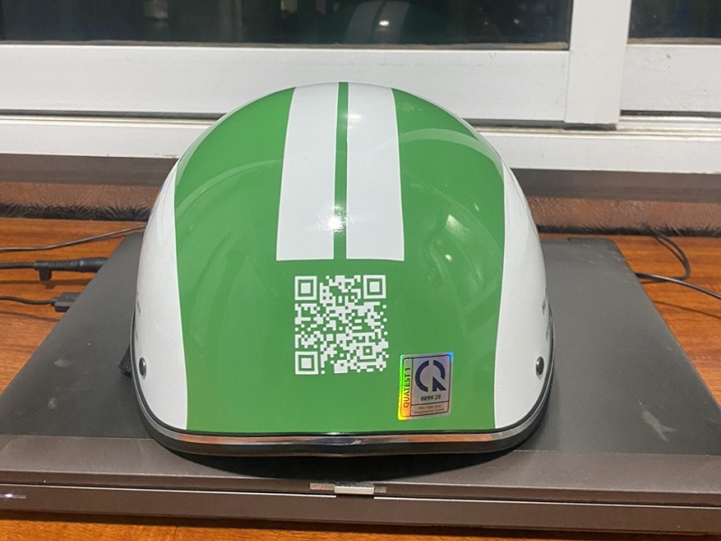 Mũ bảo hiểm in logo nhà thuốc Life Care